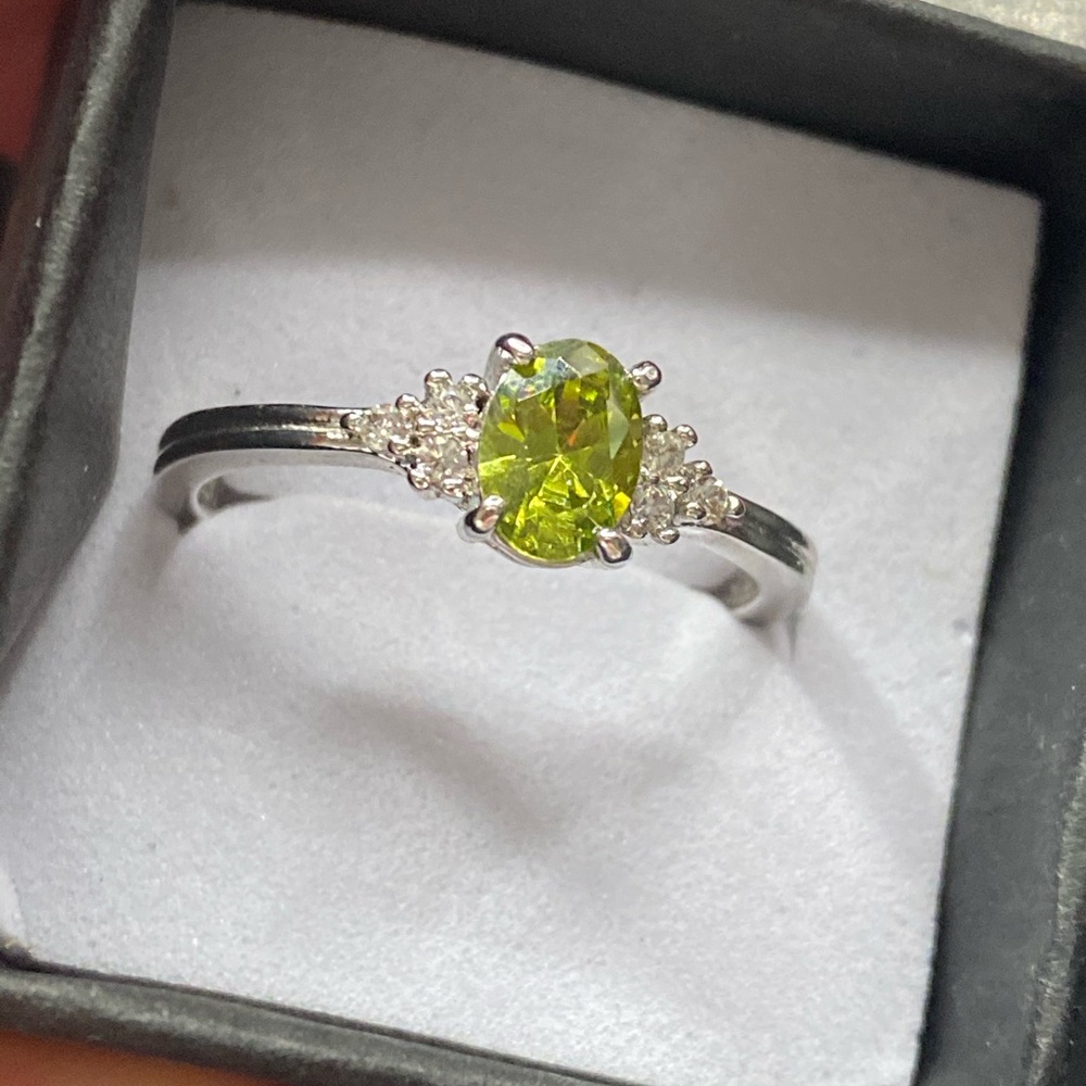 Dainty peridot ring